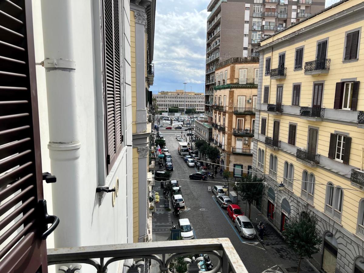 Duomo Inn Apartments Неаполь Экстерьер фото