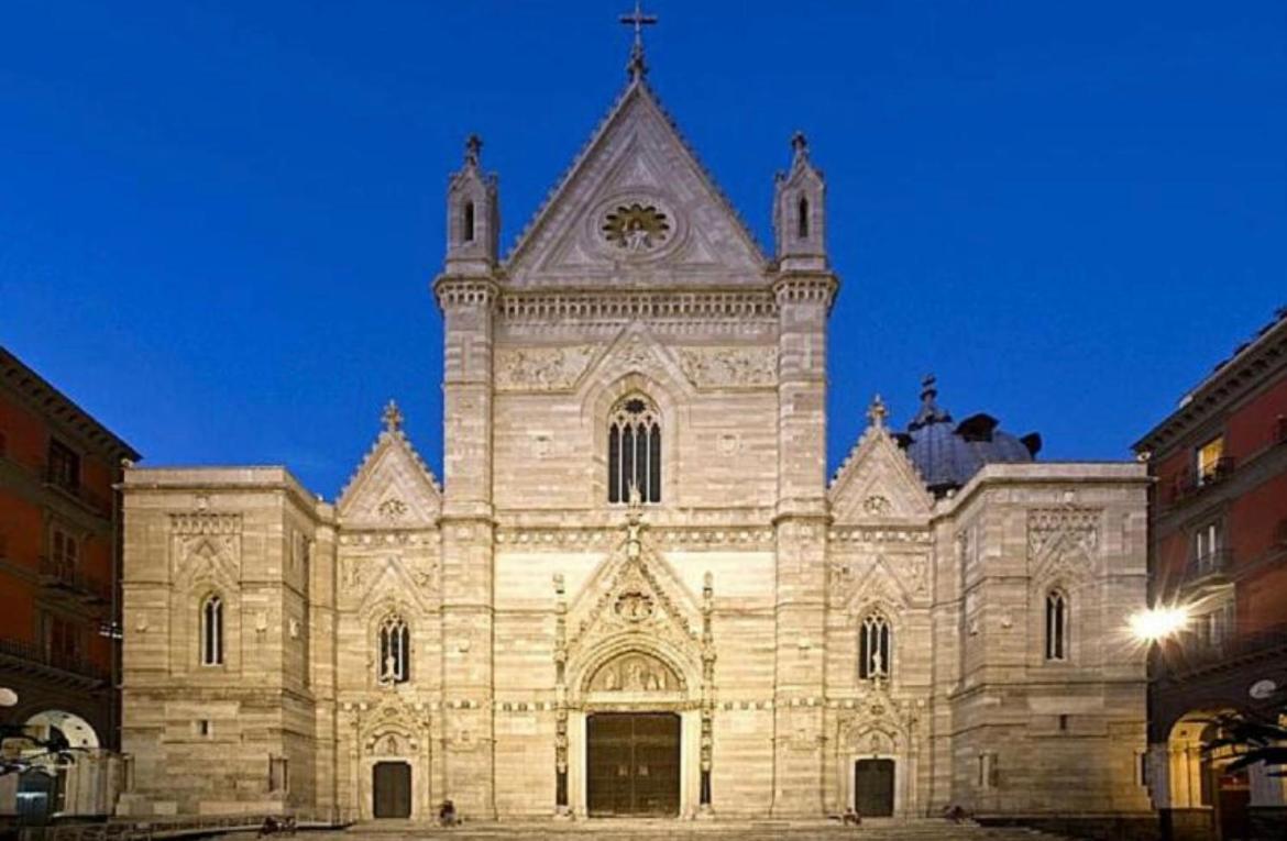 Duomo Inn Apartments Неаполь Экстерьер фото